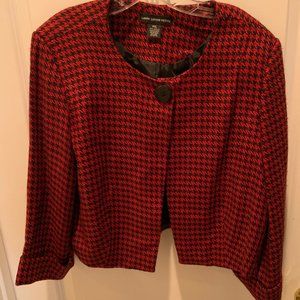 NWT Petite Larry Levine LG Jacket Red and Black